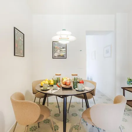 Lunavi House In *