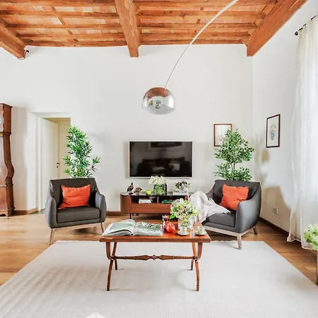 Lunavi House In